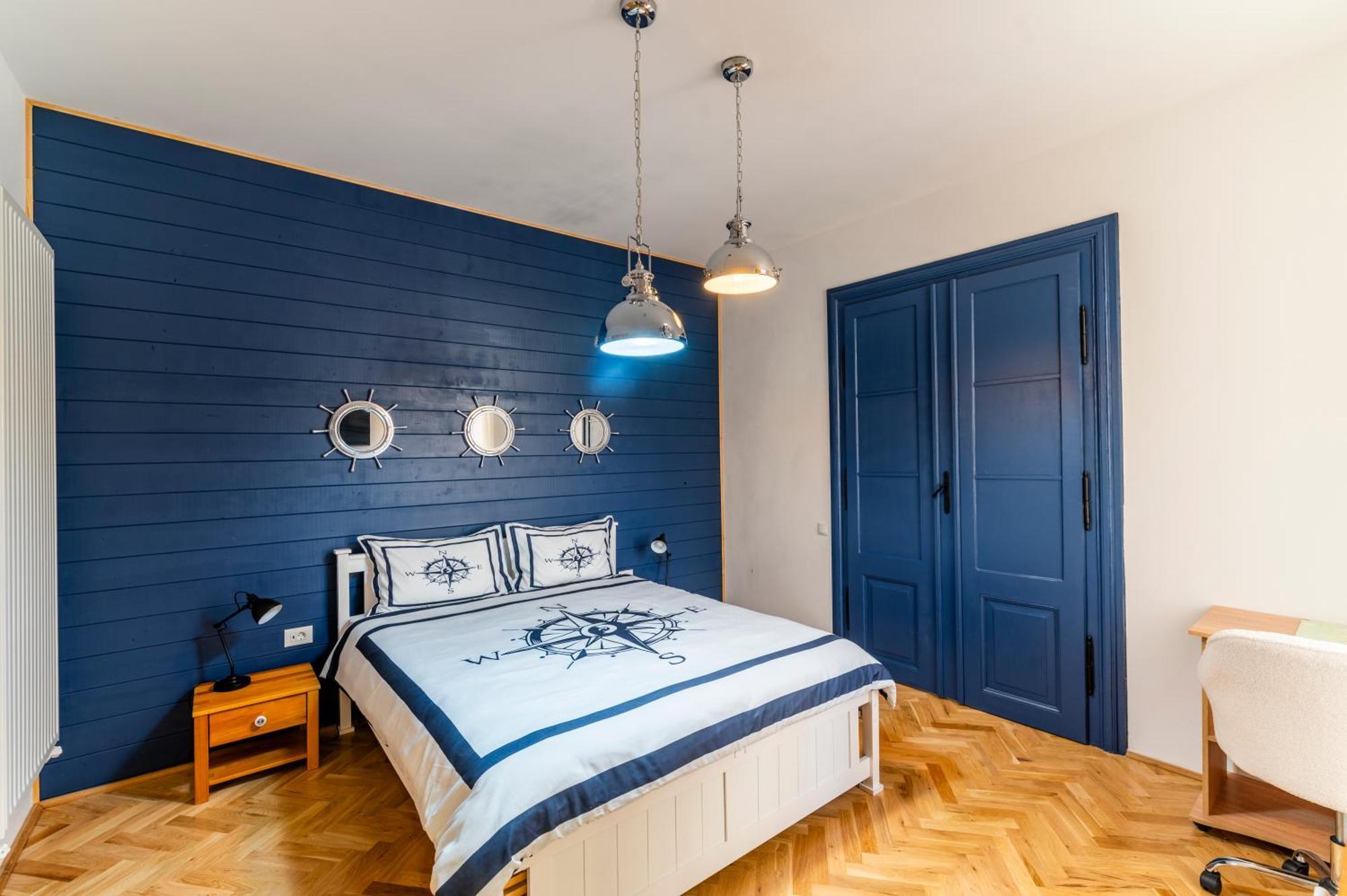 Luxurious Apartment In Old Town - Ultra Central Брашов Экстерьер фото
